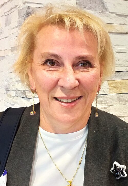 Елена Лукьянова