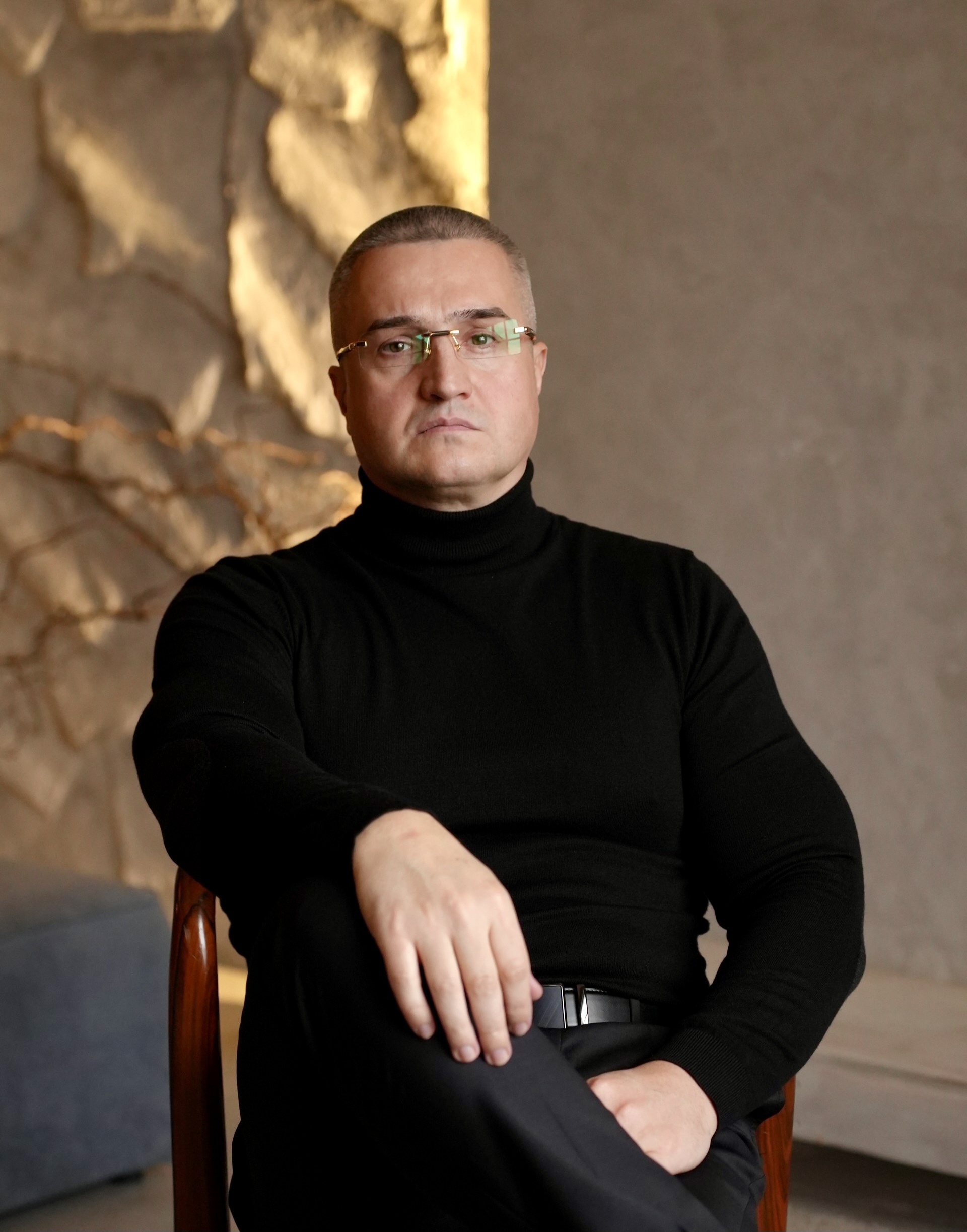 Роман Мирошниченко